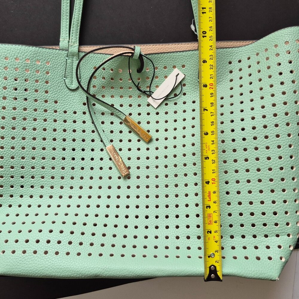 Reversible Tote - Picture 5 of 7